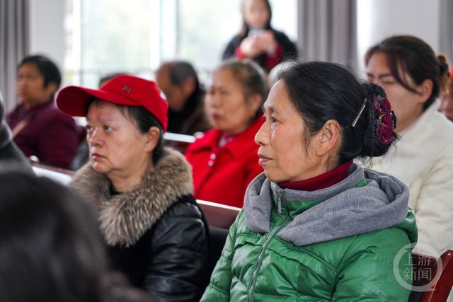 何吃好又不长胖？专家进社区教居民健康减重PG电子麻将胡了2健康微课·甩肉行动｜如(图2)